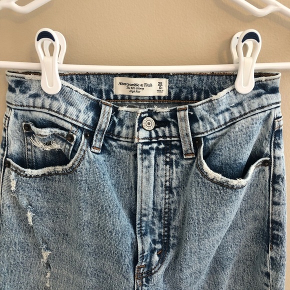 Abercrombie & Fitch 90s Skinny High Rise Jeans - Picture 4 of 5